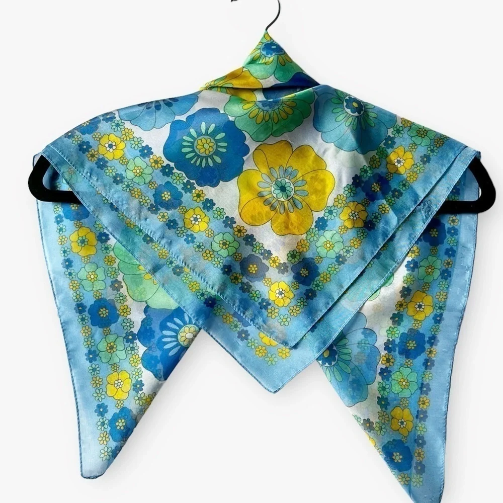 Vintage 60s 70s Floral Scarf Headscarf Neckerchief